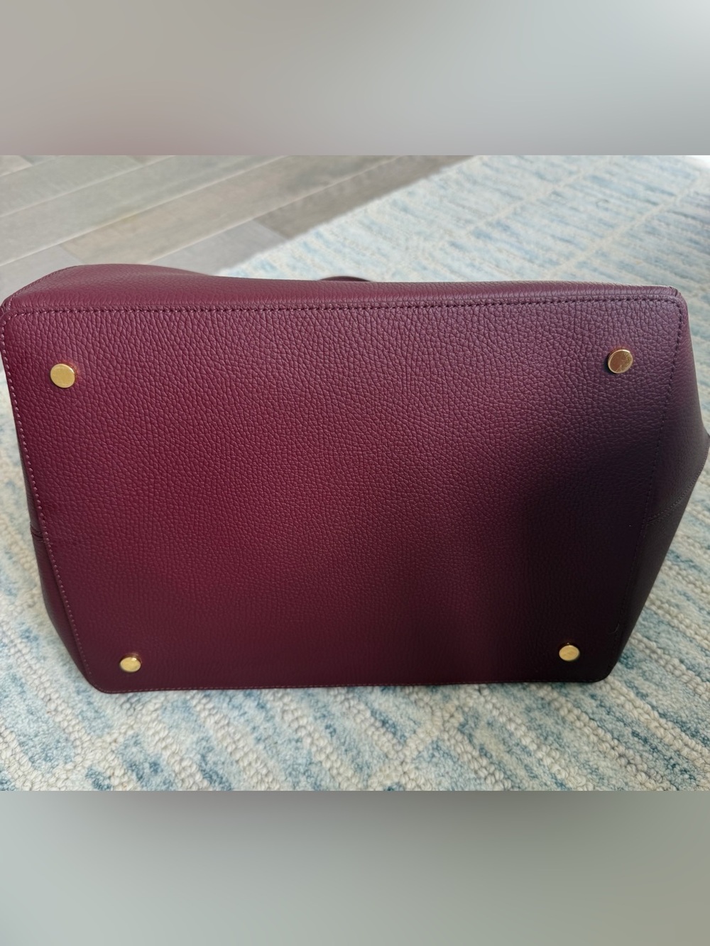 Cuyana Forma Satchel in Cherry - Picture 3 of 16